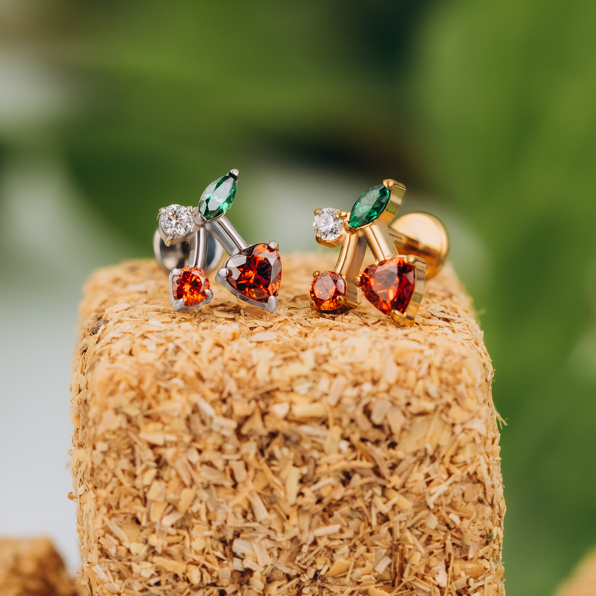 Labret aus Titansilber mit Kirschen