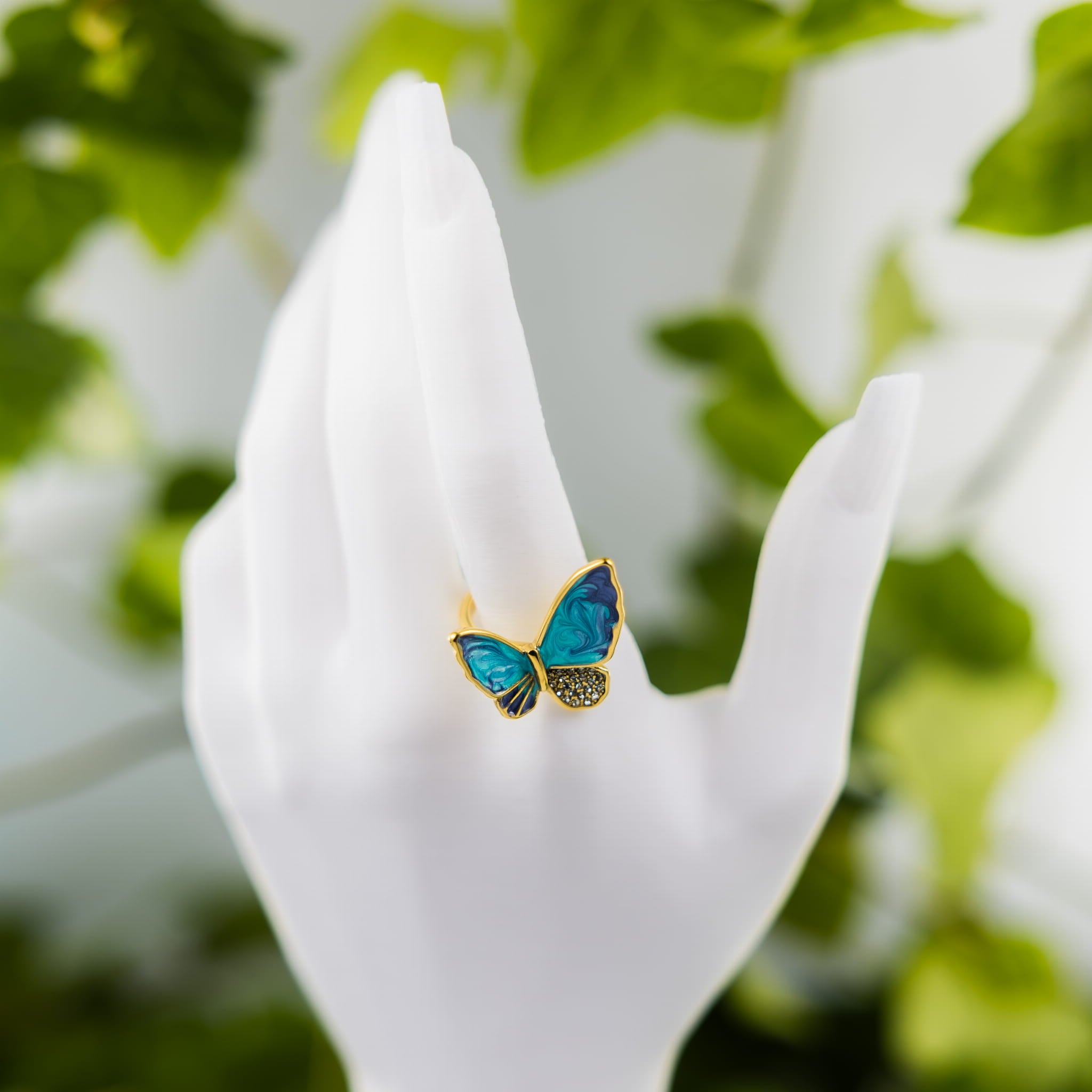 Goldring mit dekorativem Schmetterling, Edelstahl