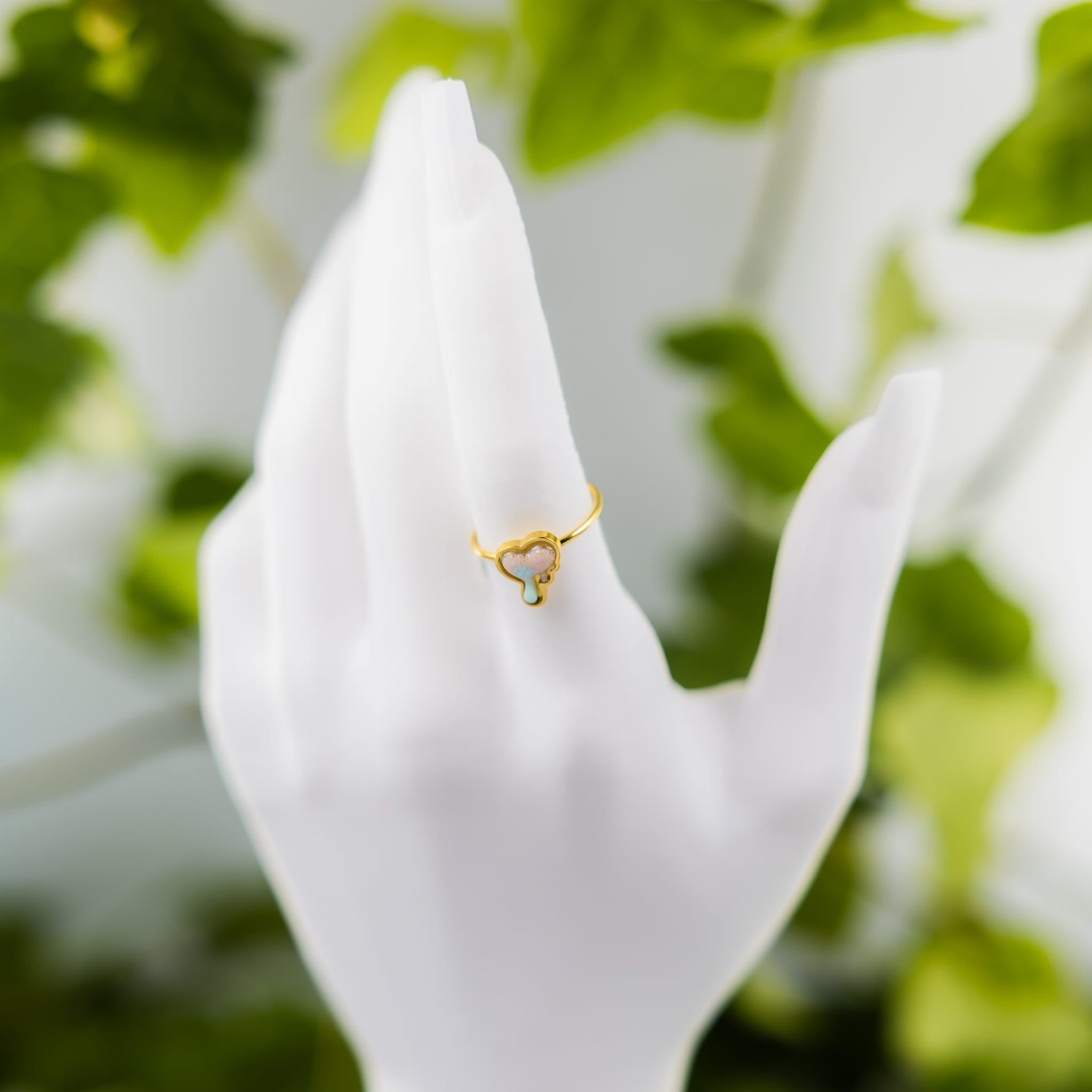 Pierścionek złoty pastelowy