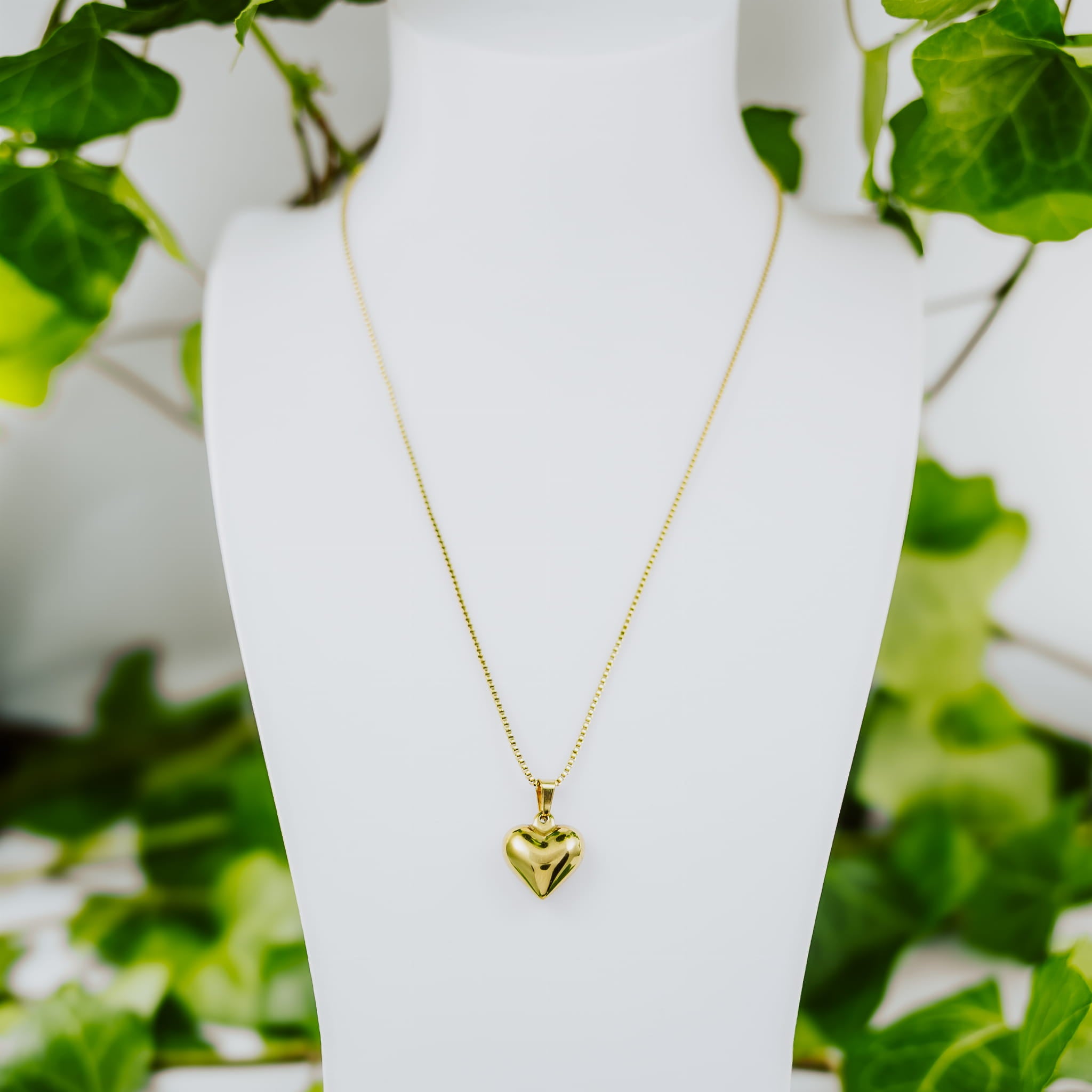 Goldene Herzkette