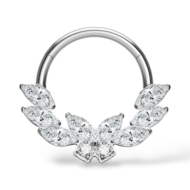 Titanring mit Schmetterlingsmotiv und Zirkonia